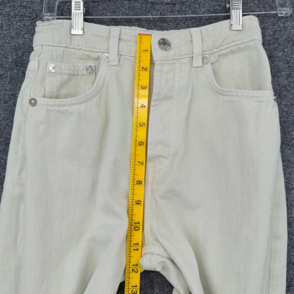 Zara Straight Leg Jeans Women Size 2 Cotton Cream‎ Denim Raw Hem Button Fly